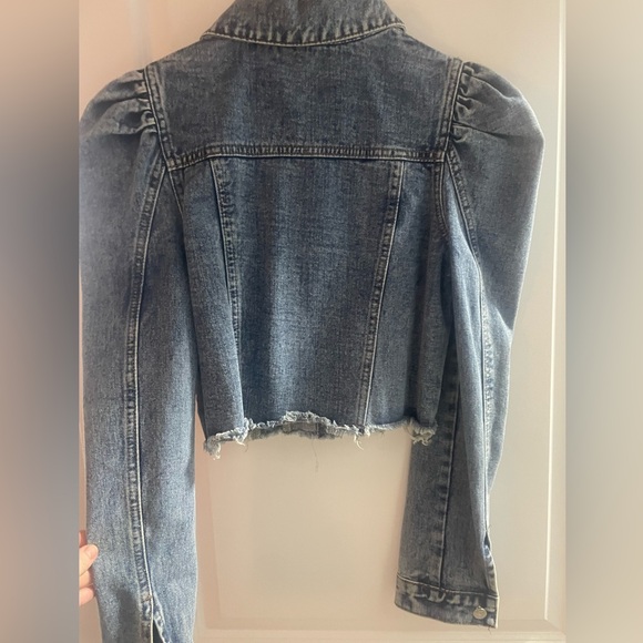 Cropped Jean Jacket - Picture 5 of 5